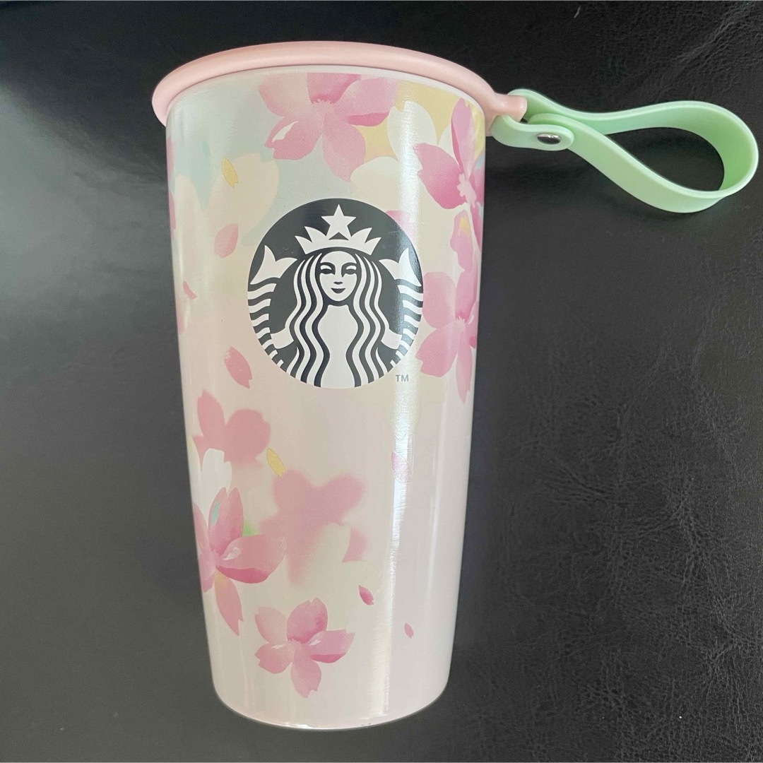 Starbucks(スターバックス)のSTARBUCKS スタバ2020さくらストラップカップシェイプボトル355ml インテリア/住まい/日用品のキッチン/食器(タンブラー)の商品写真