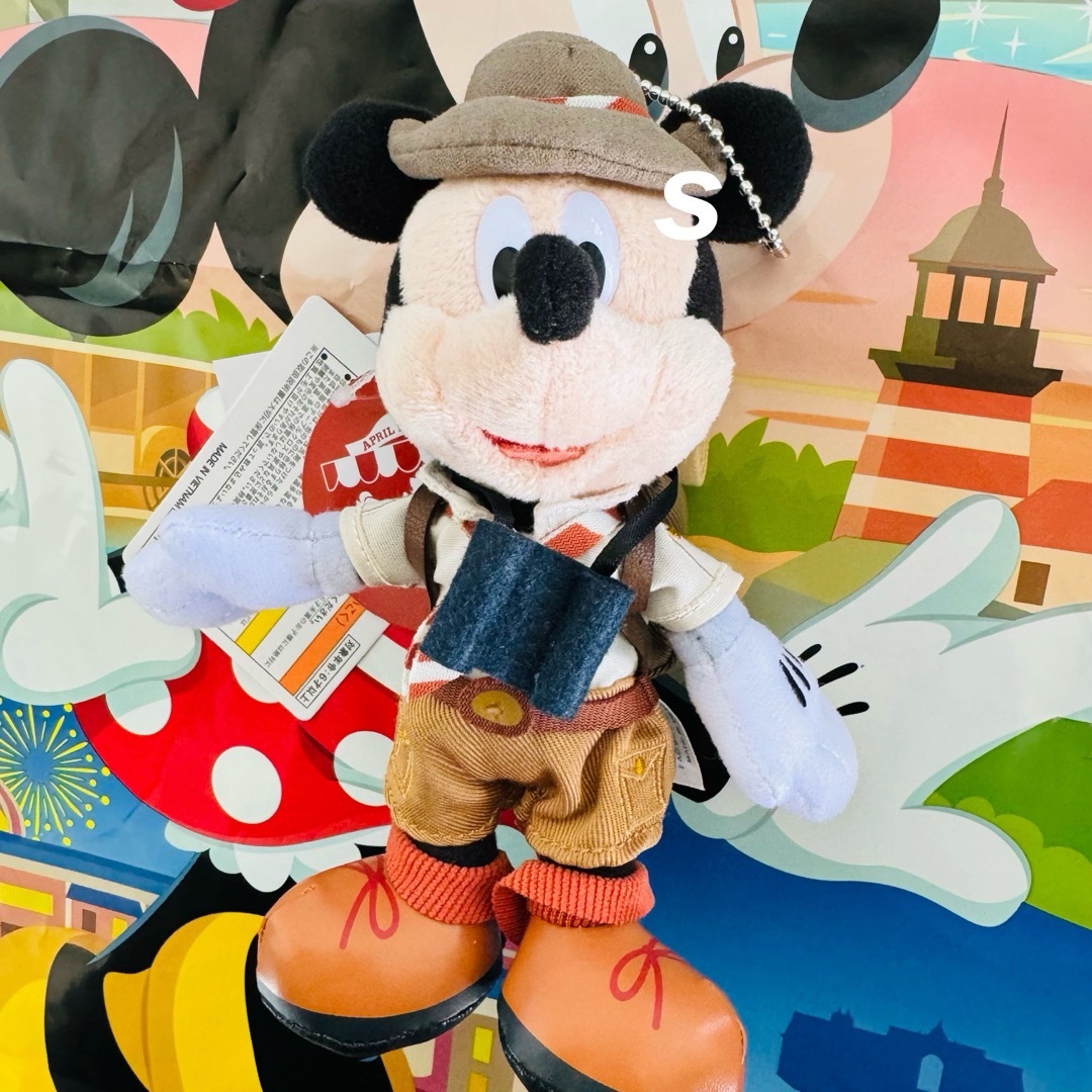 Disney(ディズニー)のディズニー 41周年 ミッキー ぬいぐるみバッジ ジャングルクルーズ ぬいば エンタメ/ホビーのおもちゃ/ぬいぐるみ(ぬいぐるみ)の商品写真