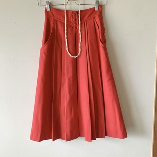 vintage ビンテージ 赤 スカート 美品 くるみボタン プリーツ(ひざ丈スカート)