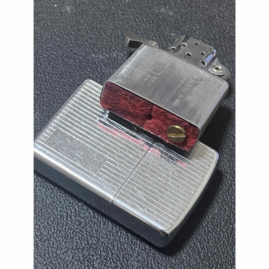 ZIPPO(ジッポー)の1968年製ヴィンテージZIPPOジッポー「エンジンターン」 メンズのファッション小物(タバコグッズ)の商品写真