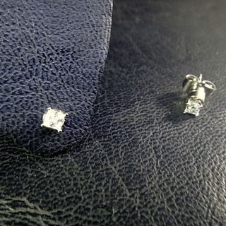 スクエア 3mm CZ”キュービックジルコニア”マグネット イヤリング（ピアス風(イヤリング)