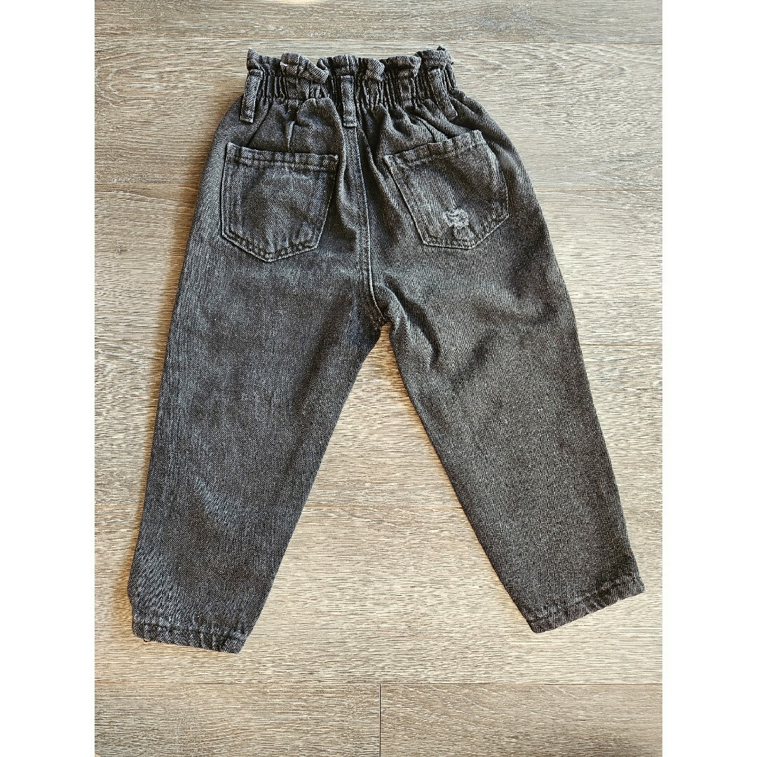 ZARA(ザラ)の【新品未使用】ZARA　2-3y デニム　2本セット キッズ/ベビー/マタニティのキッズ服男の子用(90cm~)(パンツ/スパッツ)の商品写真