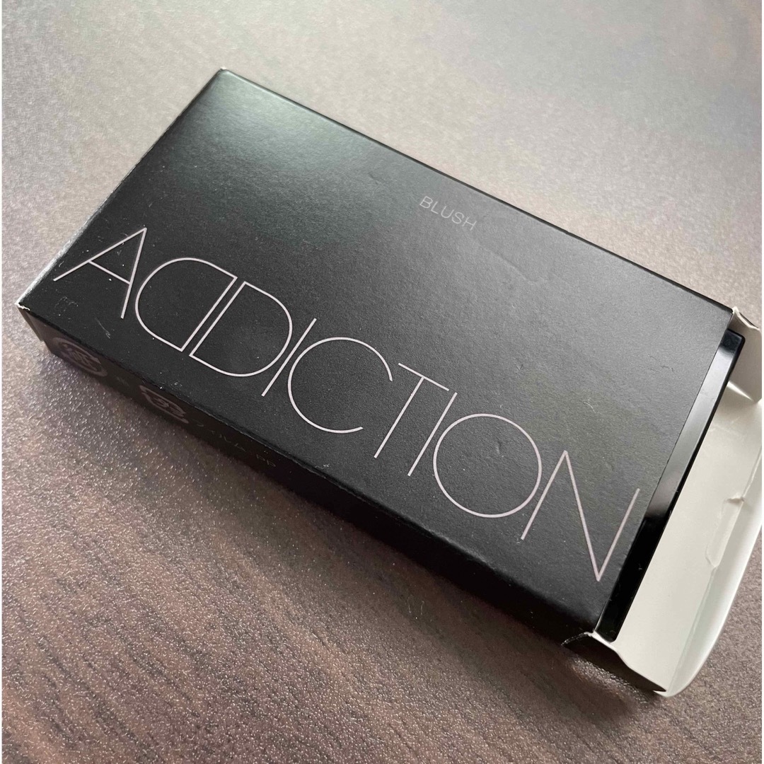 ADDICTION(アディクション)のaddiction アディクション ブラッシュ #29 noah コスメ/美容のベースメイク/化粧品(チーク)の商品写真