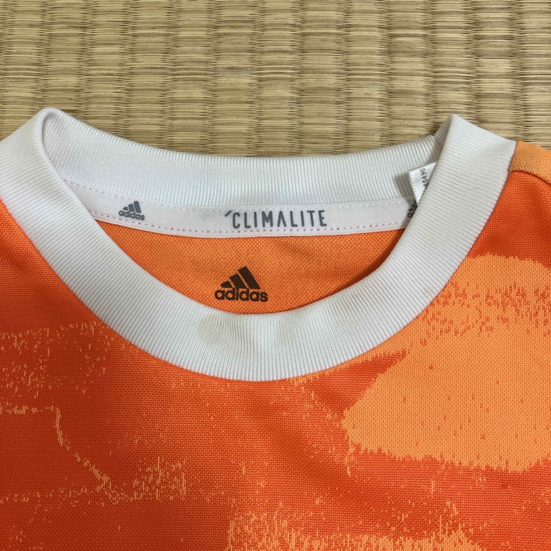 adidas(アディダス)のサイズ130 アディダス　Tシャツ スポーツ/アウトドアのサッカー/フットサル(ウェア)の商品写真