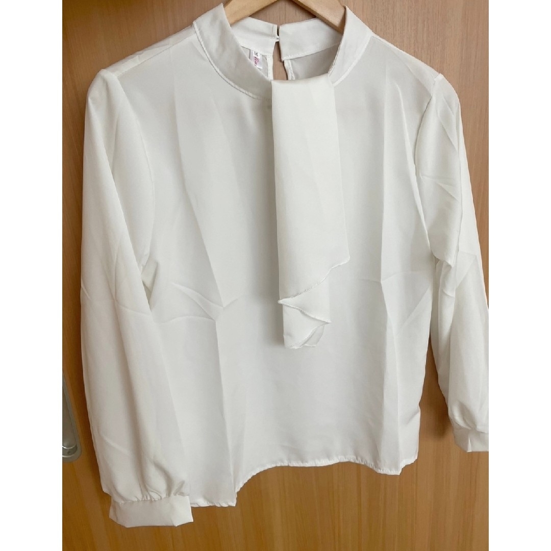 ボウタイ ブラウス シャツリボン シフォン 白 ホワイト XL レディースのトップス(シャツ/ブラウス(長袖/七分))の商品写真