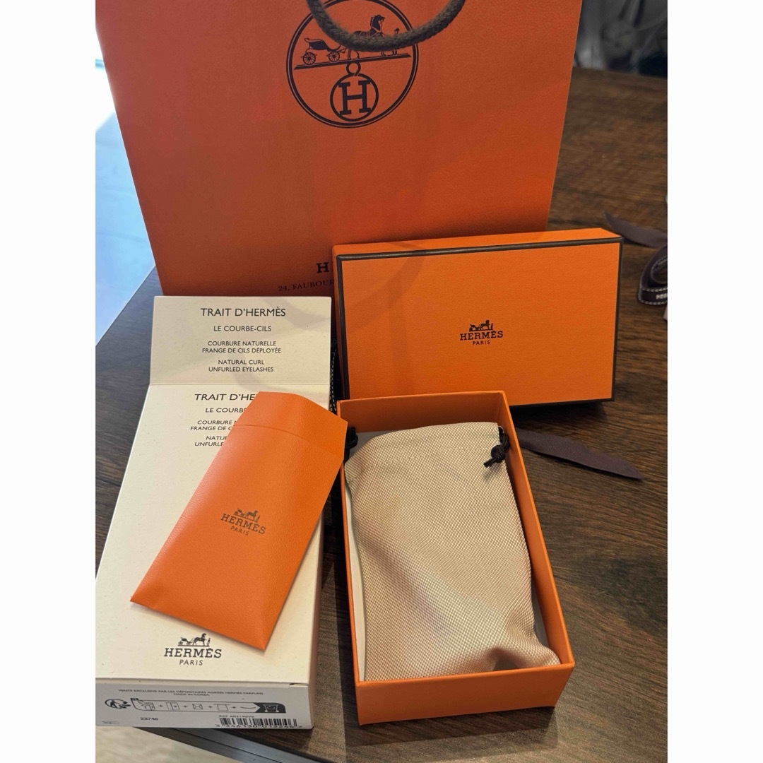 Hermes(エルメス)のHERMESアイラッシュカーラー ビューラー　エルメス コスメ/美容のメイク道具/ケアグッズ(ビューラー・カーラー)の商品写真