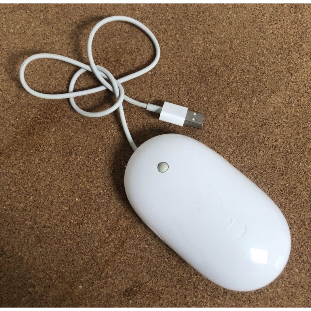Apple(アップル)のApple純正Mighty Mouse USBマウス A1152 スマホ/家電/カメラのPC/タブレット(PC周辺機器)の商品写真