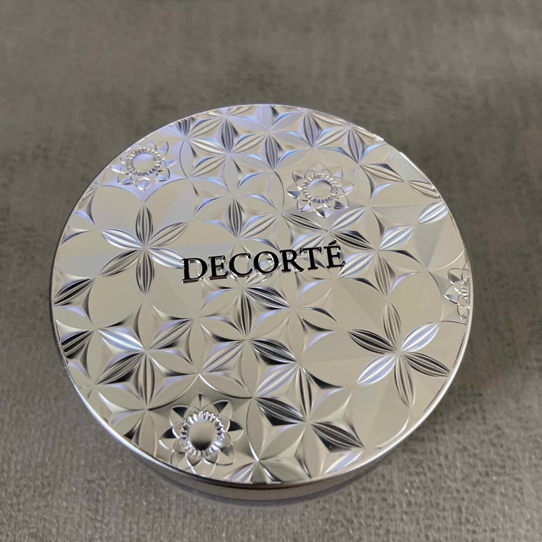 COSME DECORTE(コスメデコルテ)のコスメデコルテ　ルース　パウダー　01 コスメ/美容のベースメイク/化粧品(フェイスパウダー)の商品写真