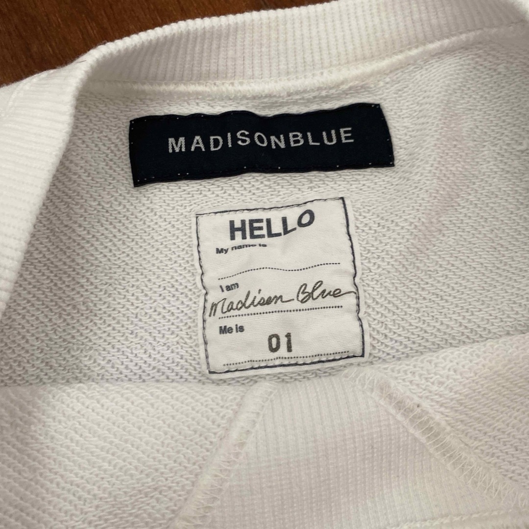 MADISONBLUE(マディソンブルー)のマディソンブルー　HELLO 裏毛ロングスリーブスウェット　ホワイト レディースのトップス(トレーナー/スウェット)の商品写真