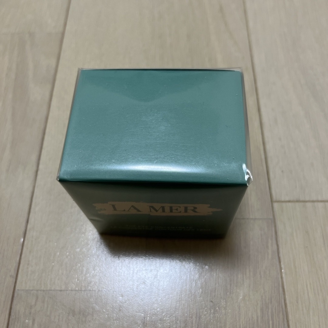 DE LA MER(ドゥラメール)の新品未使用　ドゥ・ラ・メール ザ・アイ コンセントレート15ml コスメ/美容のスキンケア/基礎化粧品(アイケア/アイクリーム)の商品写真