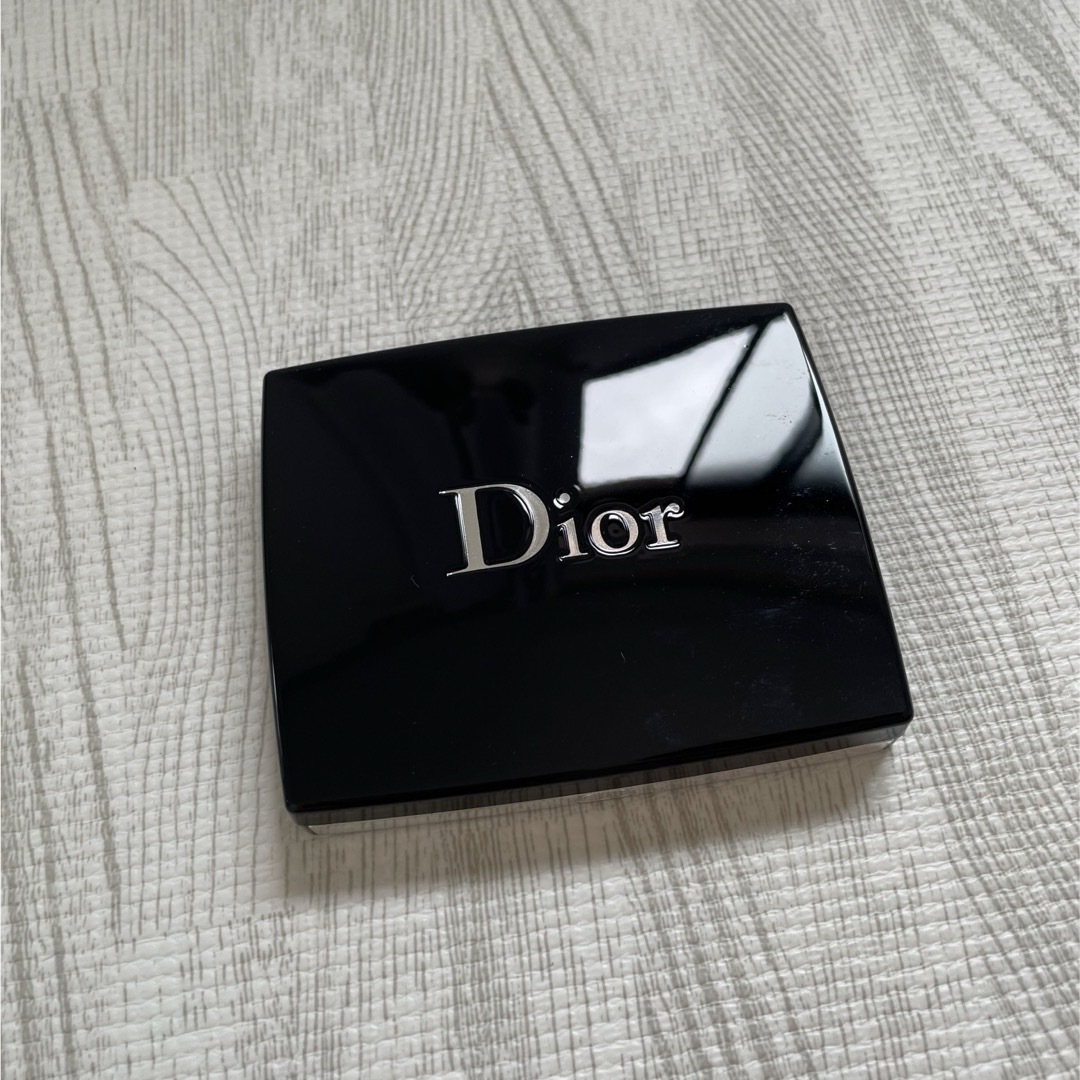 Christian Dior(クリスチャンディオール)のDior サンククルールクチュール 879 コスメ/美容のベースメイク/化粧品(アイシャドウ)の商品写真