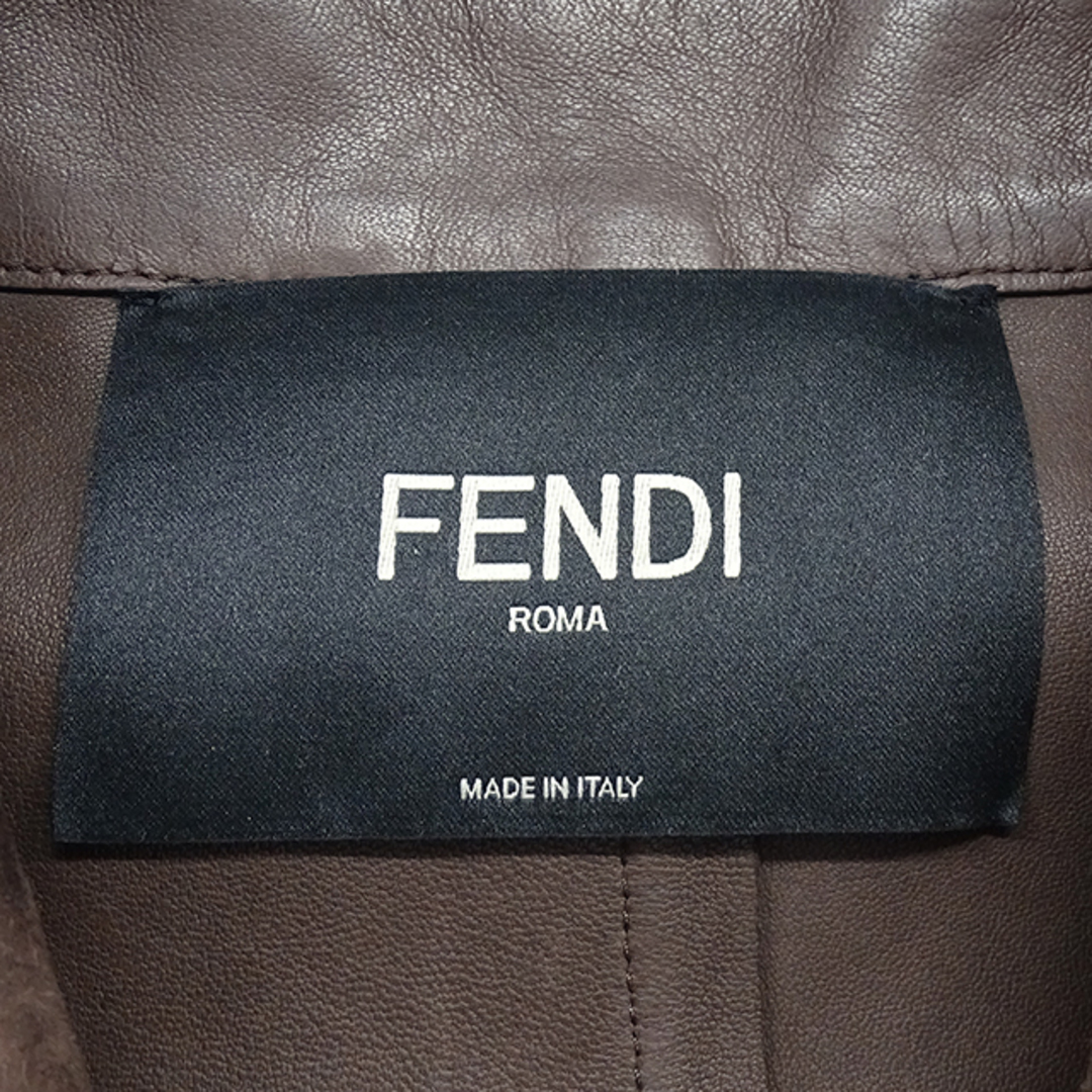 FENDI(フェンディ)のフェンディ FENDI アウター メンズ ブランド スエード ブルゾン ブラウン ベージュ 50 おしゃれ 羽織 襟付き Lサイズ おでかけ 茶色系 【中古】 メンズのジャケット/アウター(その他)の商品写真