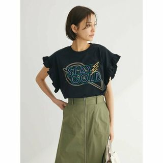 グリーンパークス(green parks)の【ブラック】DoubleFlags フリルショルダープリントTEE 24SS/レディース/夏/クルーネック/着映え/(カットソー(長袖/七分))