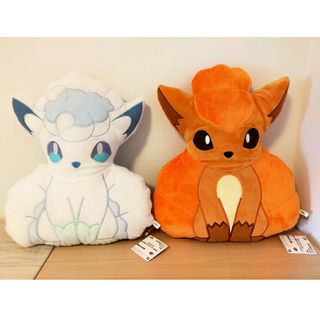 ポケモン(ポケモン)のロコンぬいぐるみクッションセット(ぬいぐるみ/人形)