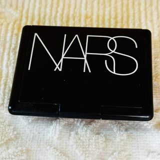 ナーズ(NARS)の〈57〉💜 廃盤‼️  NARS  フェイスパウダー　NICO💜(フェイスパウダー)