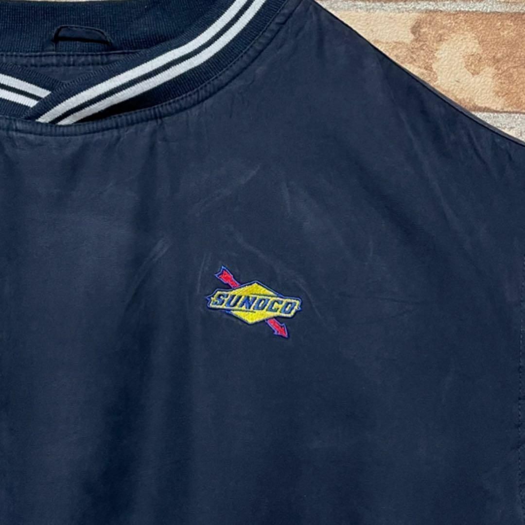 ヴィンテージ　ナイロンプルオーバー　刺繍ロゴ　ネイビー　スポーツ　M メンズのジャケット/アウター(その他)の商品写真