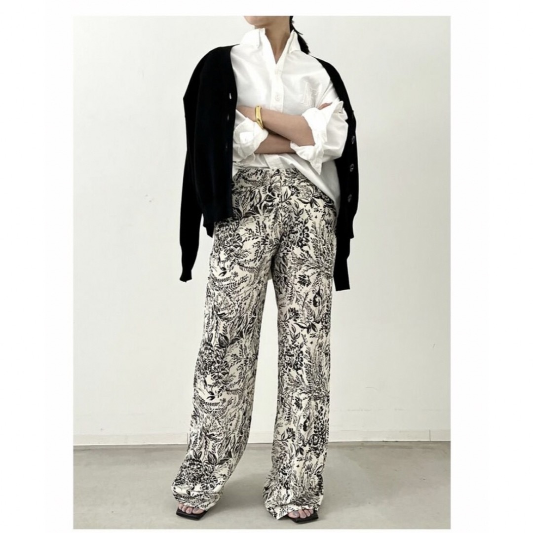 L'Appartement DEUXIEME CLASSE(アパルトモンドゥーズィエムクラス)のGOLDEN GOOSE　PRINT JOGGING パンツ レディースのパンツ(カジュアルパンツ)の商品写真