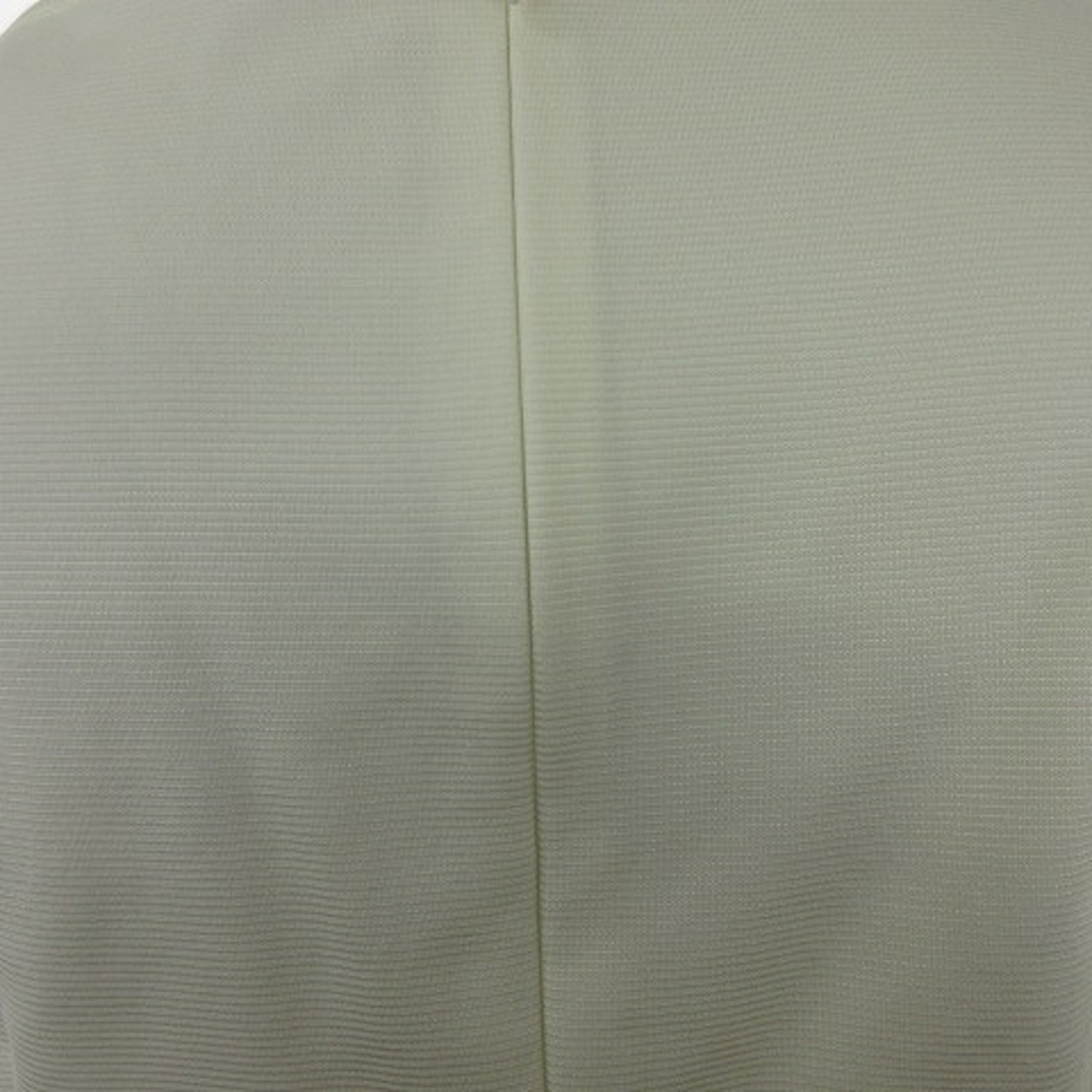 leilian(レリアン)のレリアン セットアップ 薄手 カットソー ノースリーブ スカート 刺繍 白 M位 レディースのトップス(カットソー(半袖/袖なし))の商品写真