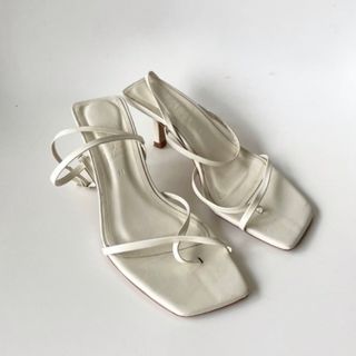 ザラ(ZARA)のZARA ストラップヒールレザーサンダル 36(サンダル)