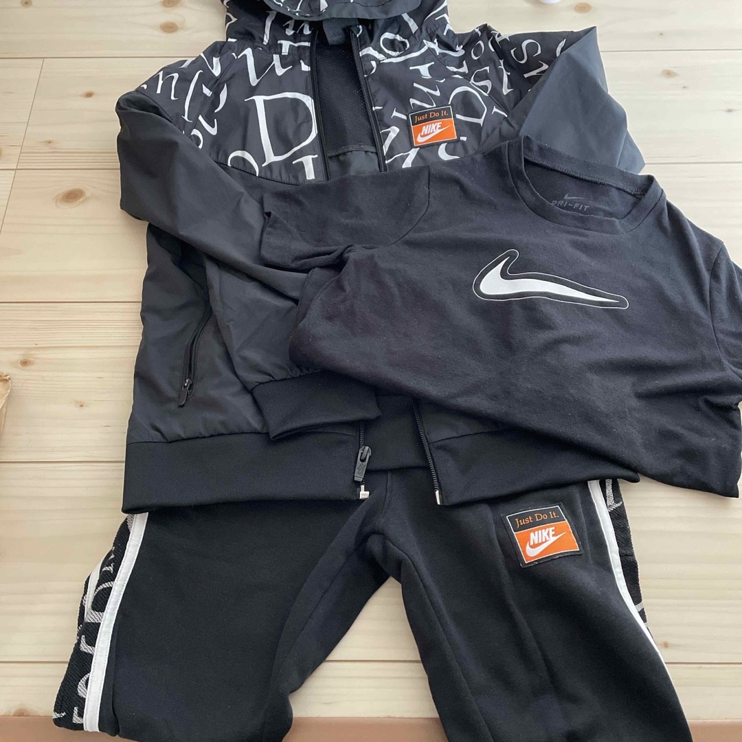 NIKE(ナイキ)のNIKE セットアップ キッズ/ベビー/マタニティのキッズ服男の子用(90cm~)(その他)の商品写真