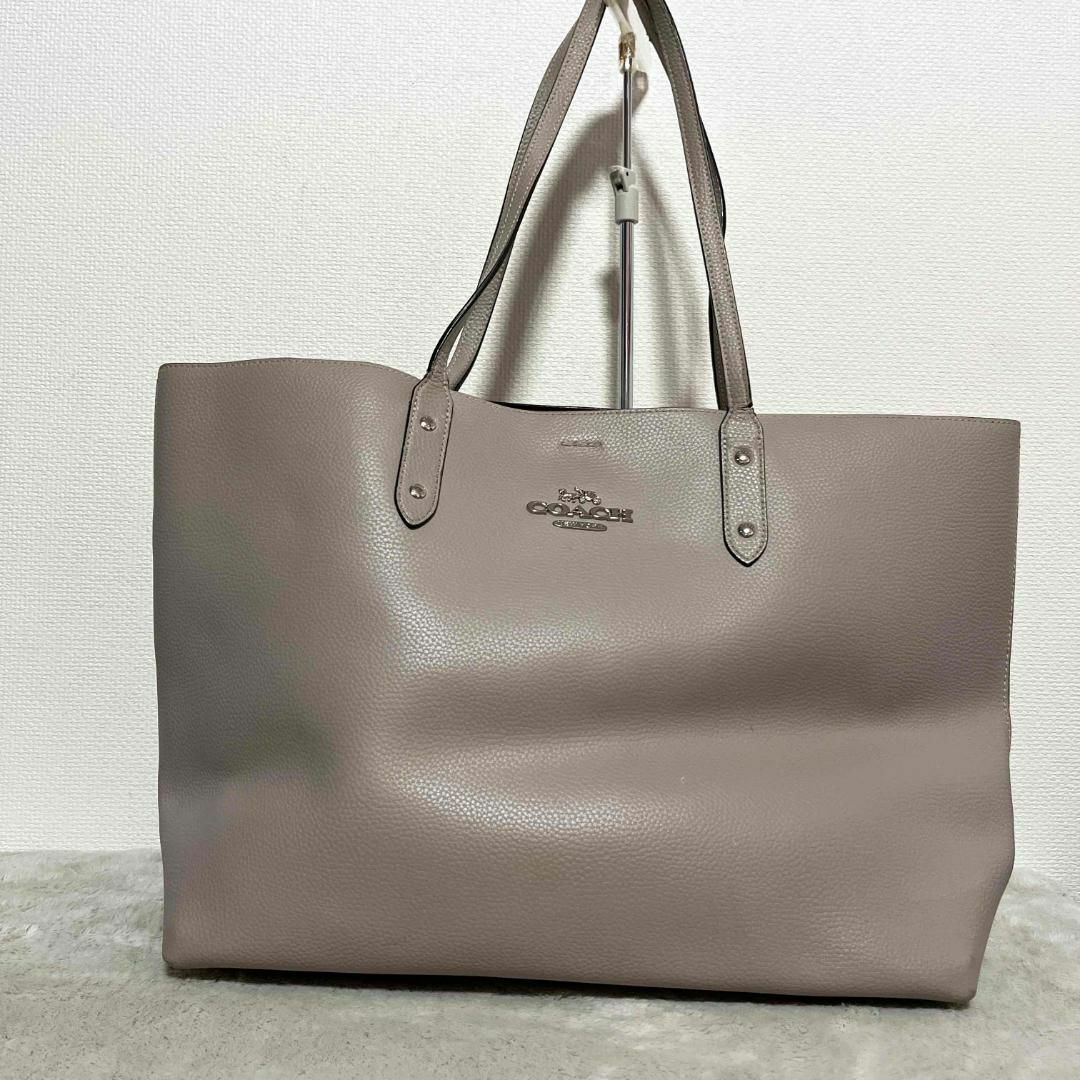 COACH(コーチ)のレア✨COACH コーチセミショルダーバッグトートバッググレー/灰色 レディースのバッグ(ショルダーバッグ)の商品写真