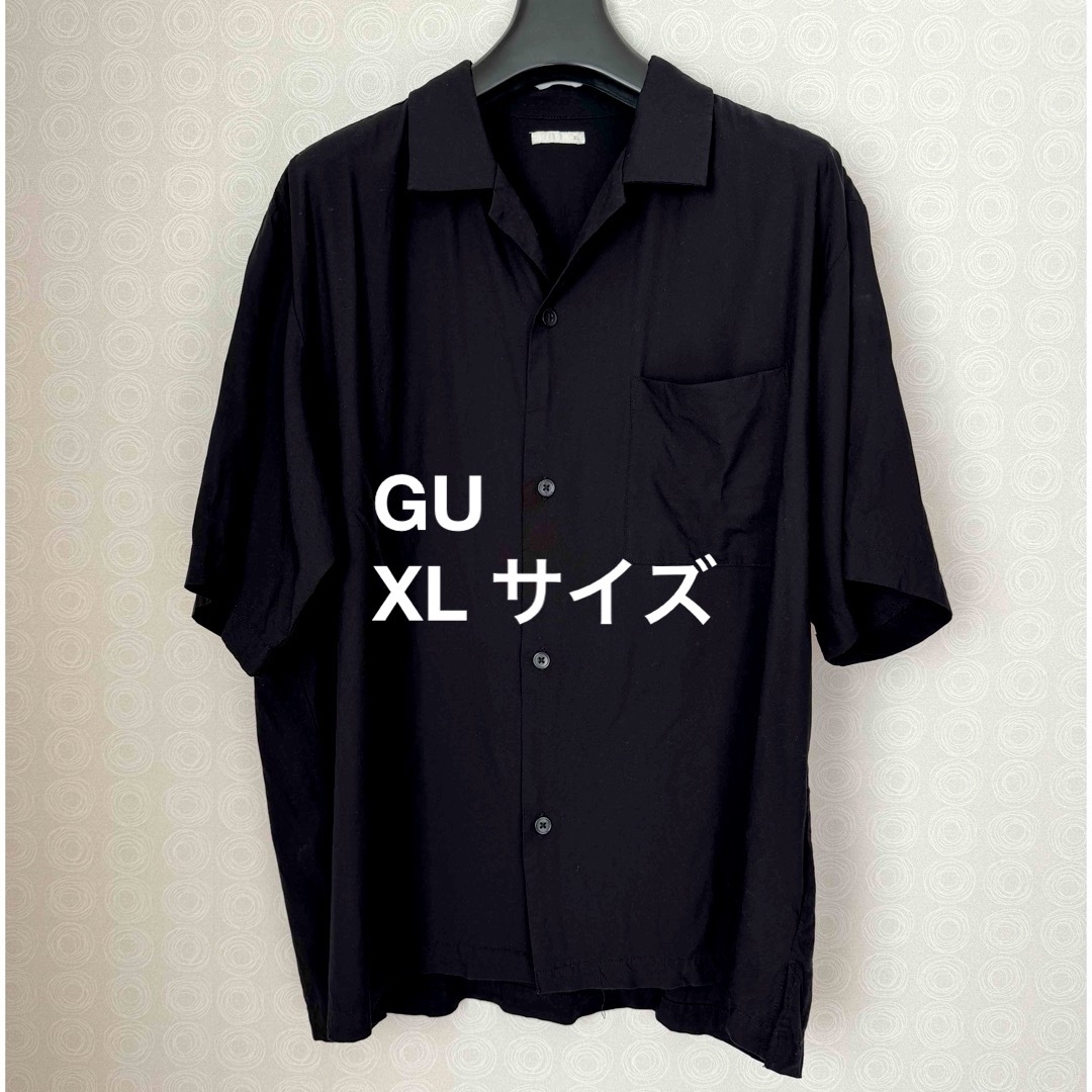 GU(ジーユー)のメンズ GU 半袖シャツ ブラック XL メンズのトップス(シャツ)の商品写真