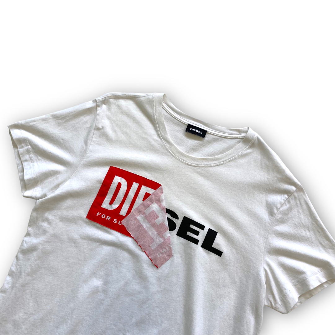 DIESEL(ディーゼル)の【DIESEL】ディーゼル 剥がれロゴ Tシャツ 半袖tシャツ ホワイト (L) メンズのトップス(Tシャツ/カットソー(半袖/袖なし))の商品写真