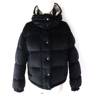 MONCLER - 極美品△MONCLER モンクレール 23-24AW DAOS ダオス ロゴパッチ・フード付き ダウンジャケット ブラック 00 ハンガー・ガーメント付き 正規品 レディース