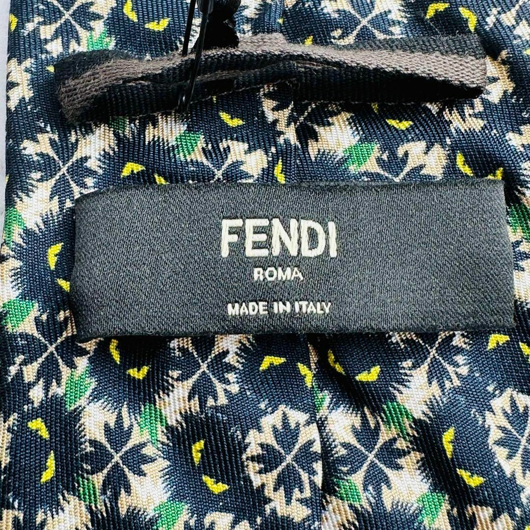 FENDI(フェンディ)のフェンディ　FENDI ネクタイ　モンスター　総柄 メンズのファッション小物(ネクタイ)の商品写真