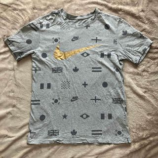 ナイキ(NIKE)のNIKE Tシャツ(Tシャツ/カットソー(半袖/袖なし))