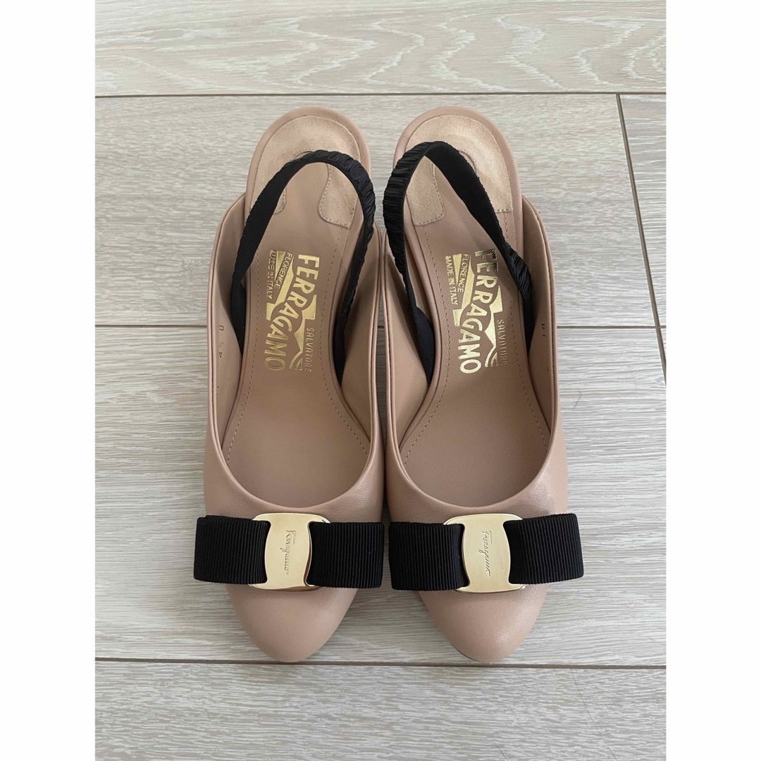 Salvatore Ferragamo - Salvatole Ferragamo Flavia 70mm Salvatore Ferragamo - Salvatole Ferragamo Flavia 70mm