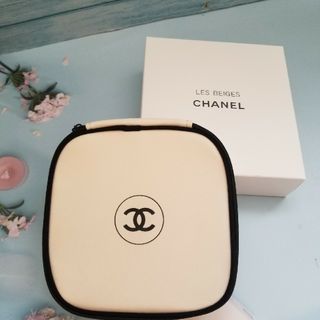 シャネル(CHANEL)の【新品】CHANEL シャネル ポーチ ホワイト スクエア  ノベルティ(ポーチ)