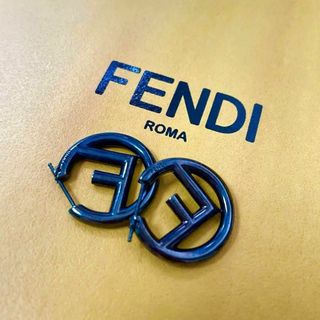 フェンディ(FENDI)の美品 現行 FENDI ピアス エフイズ FF ブラック ズッカ 正規品 鑑定済(ピアス(両耳用))