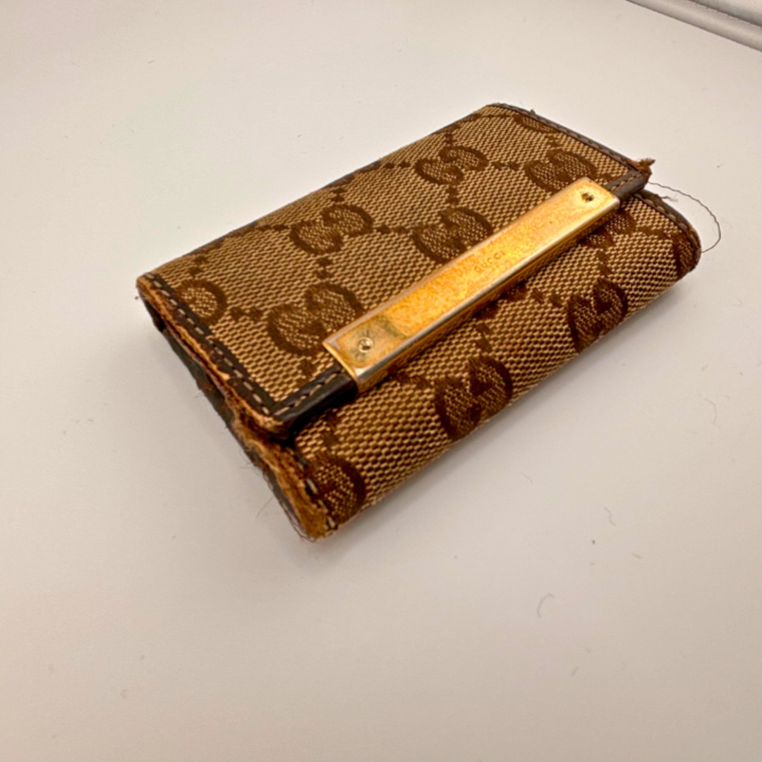 Gucci(グッチ)のGUCCI グッチ キーケース GG柄 GGキャンバス レディースのファッション小物(キーケース)の商品写真