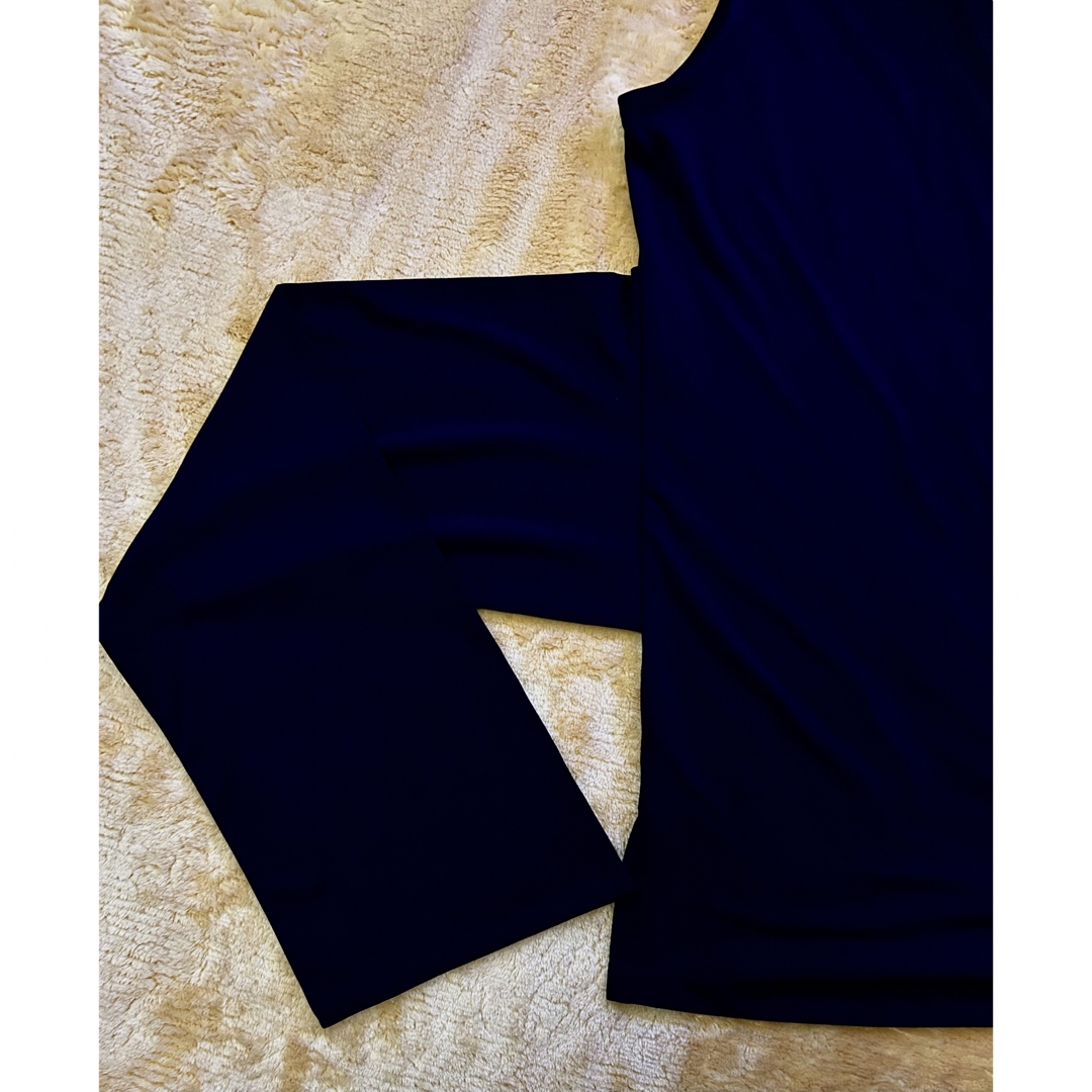 GU(ジーユー)の未使用　タグ付き　GU ウエストリボン　ノースリーブ　カットソー　タンクトップ黒 レディースのトップス(カットソー(半袖/袖なし))の商品写真