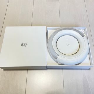 イッチ(ITZY)のITZY ペンライト　LIGHT RING(アイドルグッズ)