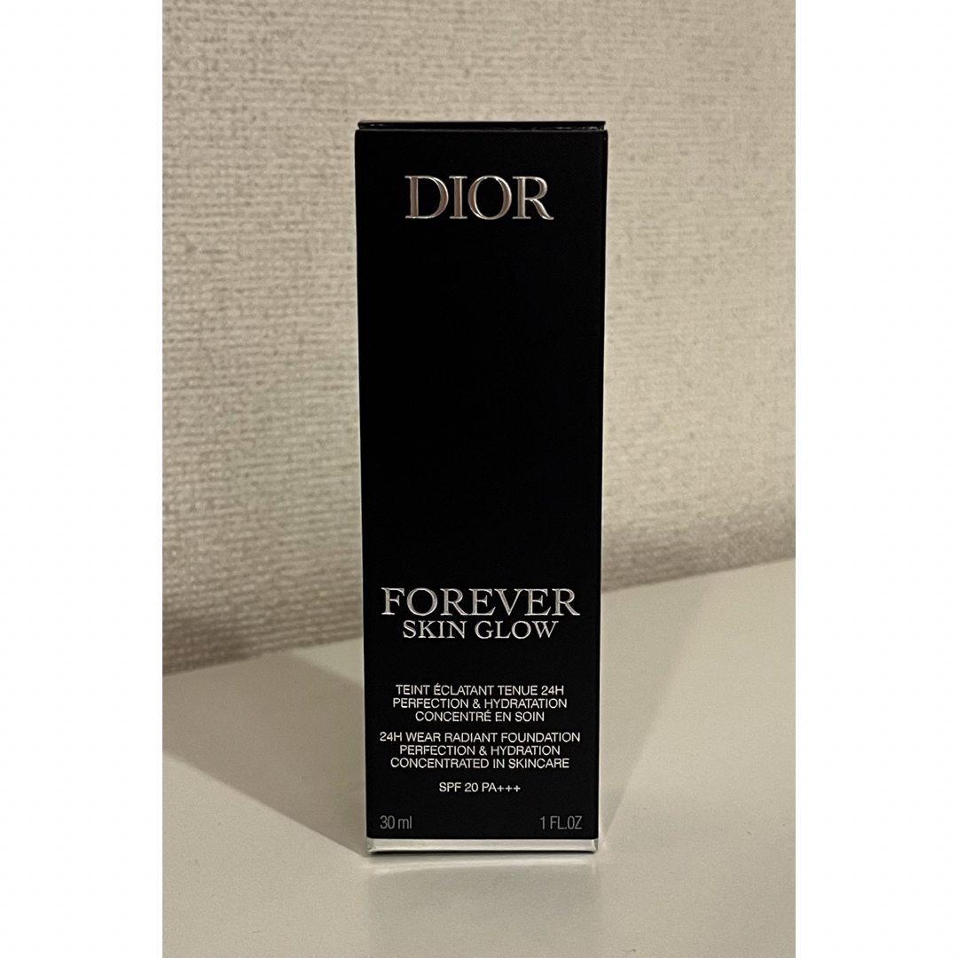 Dior(ディオール)のディオールスキン フォーエヴァー フルイド グロウ 1N コスメ/美容のベースメイク/化粧品(ファンデーション)の商品写真