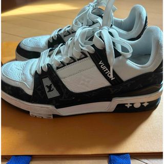 ルイヴィトン(LOUIS VUITTON)のLouis Vuitton LV TRAINER(スニーカー)