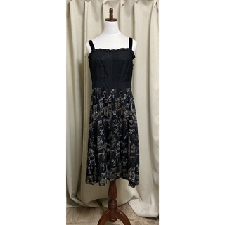 ジェーンマープル(JaneMarple)のジェーンマープル　ドンルサロン　椅子　刺繍　ジャンパースカート ドレス(ひざ丈ワンピース)