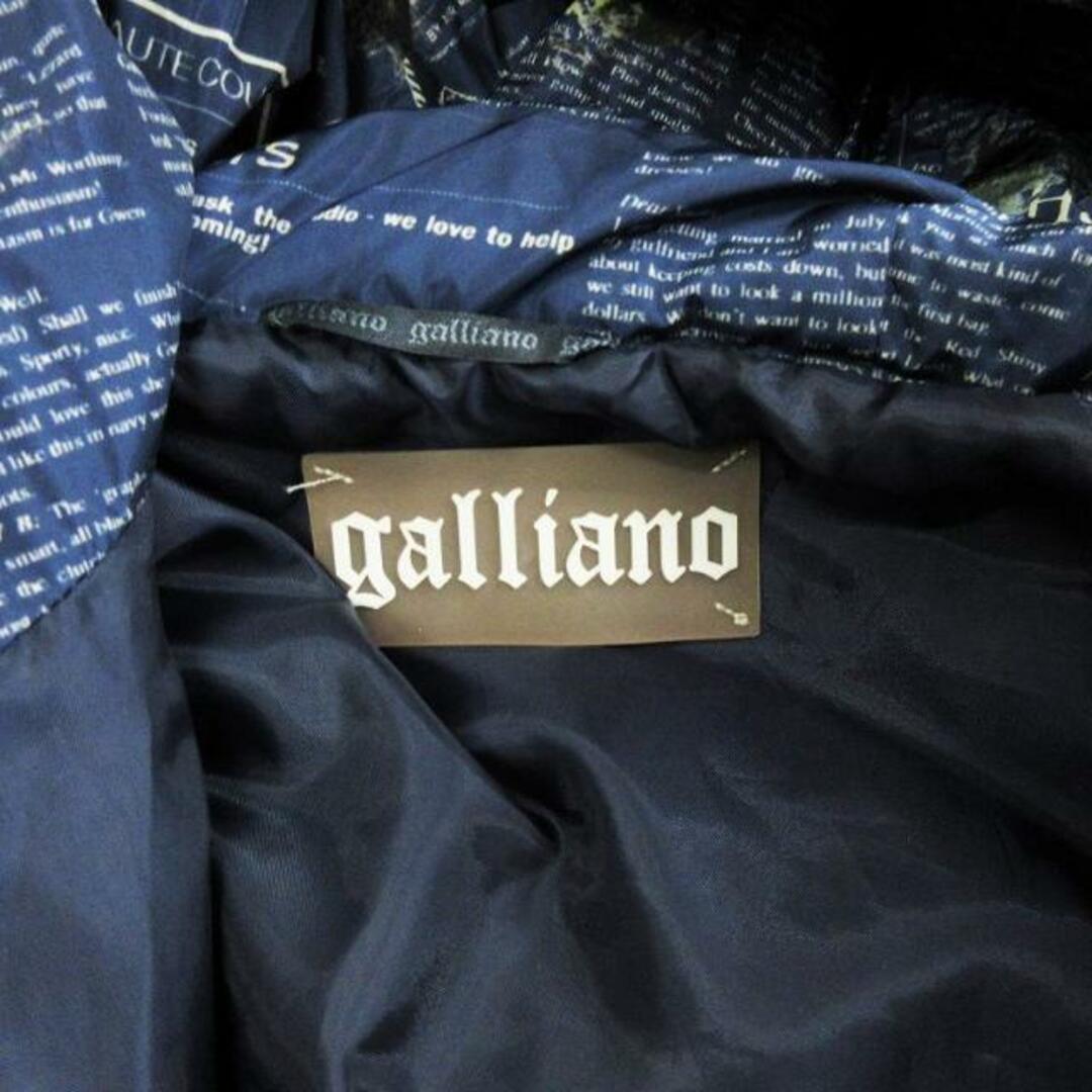 John Galliano(ジョンガリアーノ)のジョンガリアーノ ダウンジャケット ニュースペーパー柄 紺 32/46 ■SM メンズのジャケット/アウター(ダウンジャケット)の商品写真