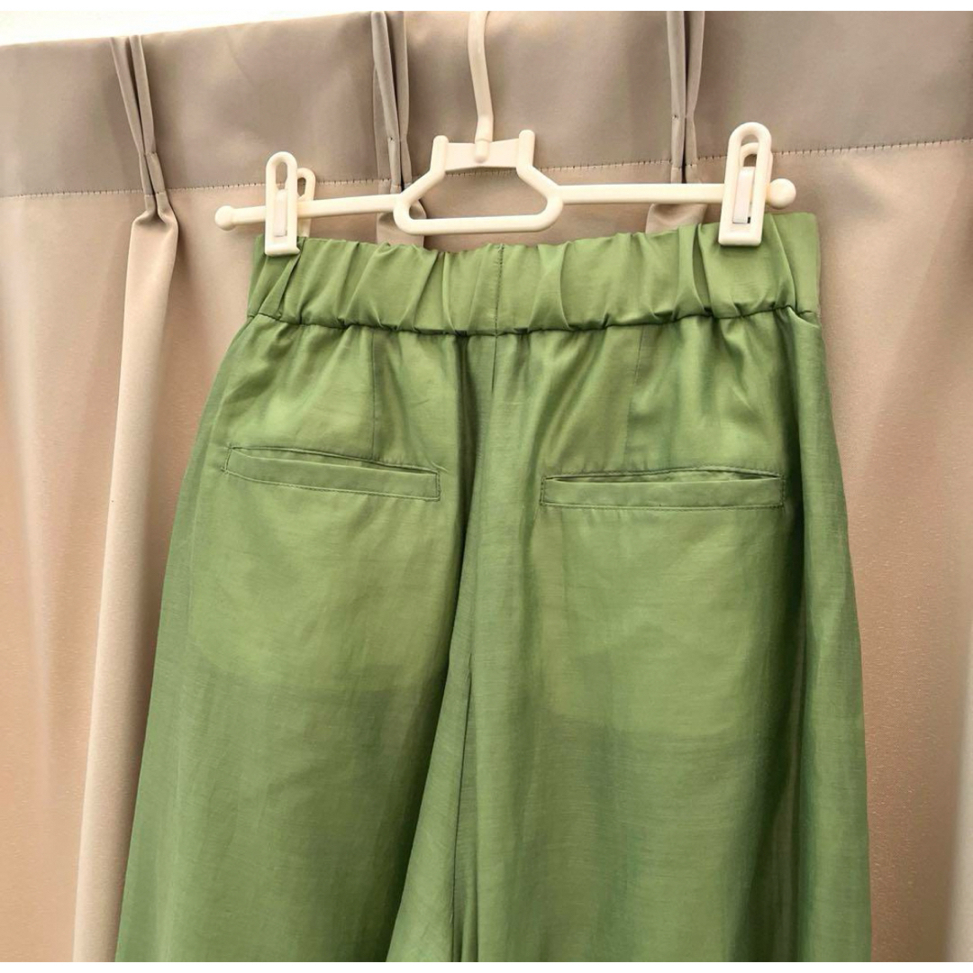 Ameri VINTAGE(アメリヴィンテージ)の新品未使用タグ付き AMERI SHEER BUTTON PANTS レディースのパンツ(カジュアルパンツ)の商品写真