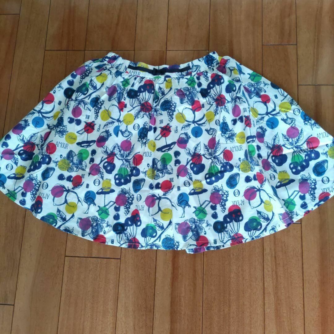 BeBe(ベベ)の150★BeBe べべ　フルーツレインボープリント スカート キッズ/ベビー/マタニティのキッズ服女の子用(90cm~)(スカート)の商品写真