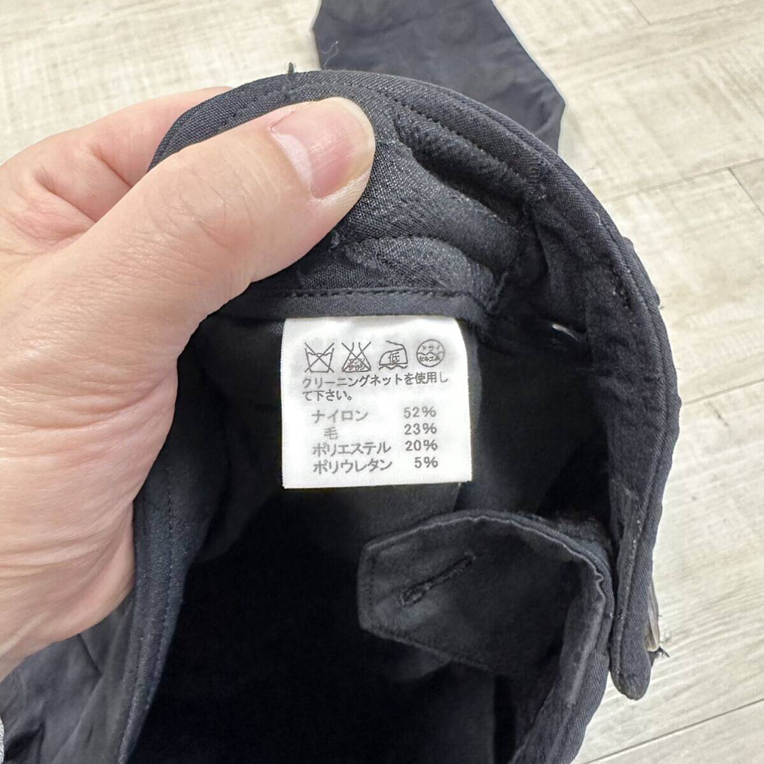 ISSEY MIYAKE(イッセイミヤケ)のイッセイミヤケ 異素材 ドット 水玉 パンツ 日本製 ブラック 系 サイズ 3 レディースのパンツ(その他)の商品写真