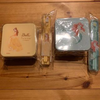 ディズニー(Disney)のベル　アリエル　お弁当箱セット　新品(弁当用品)