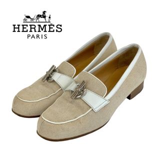 エルメス(Hermes)のエルメス HERMES ローファー 革靴 靴 シューズ キャンバス レザー ベージュ ホワイト シルバー モカシン フラットシューズ(ローファー/革靴)