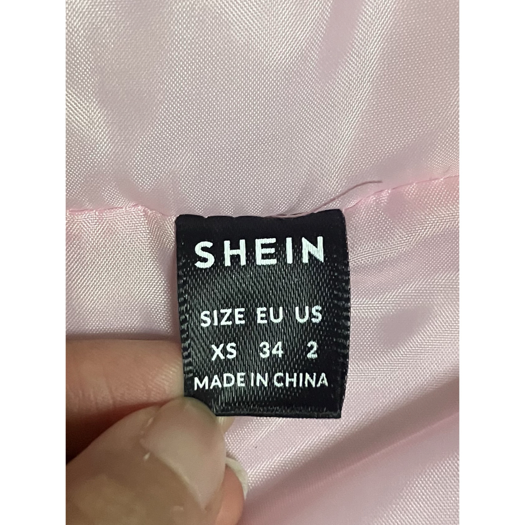 SHEIN(シーイン)のベスト　ダウン　ダウンベスト　ブラウン　ピンク　茶色　SHEIN XSサイズ レディースのジャケット/アウター(ダウンベスト)の商品写真