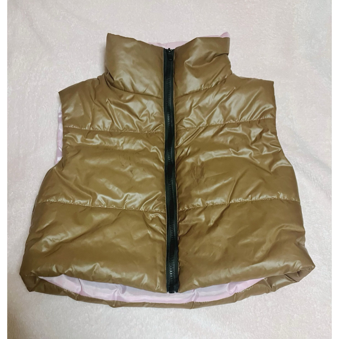 SHEIN(シーイン)のベスト　ダウン　ダウンベスト　ブラウン　ピンク　茶色　SHEIN XSサイズ レディースのジャケット/アウター(ダウンベスト)の商品写真