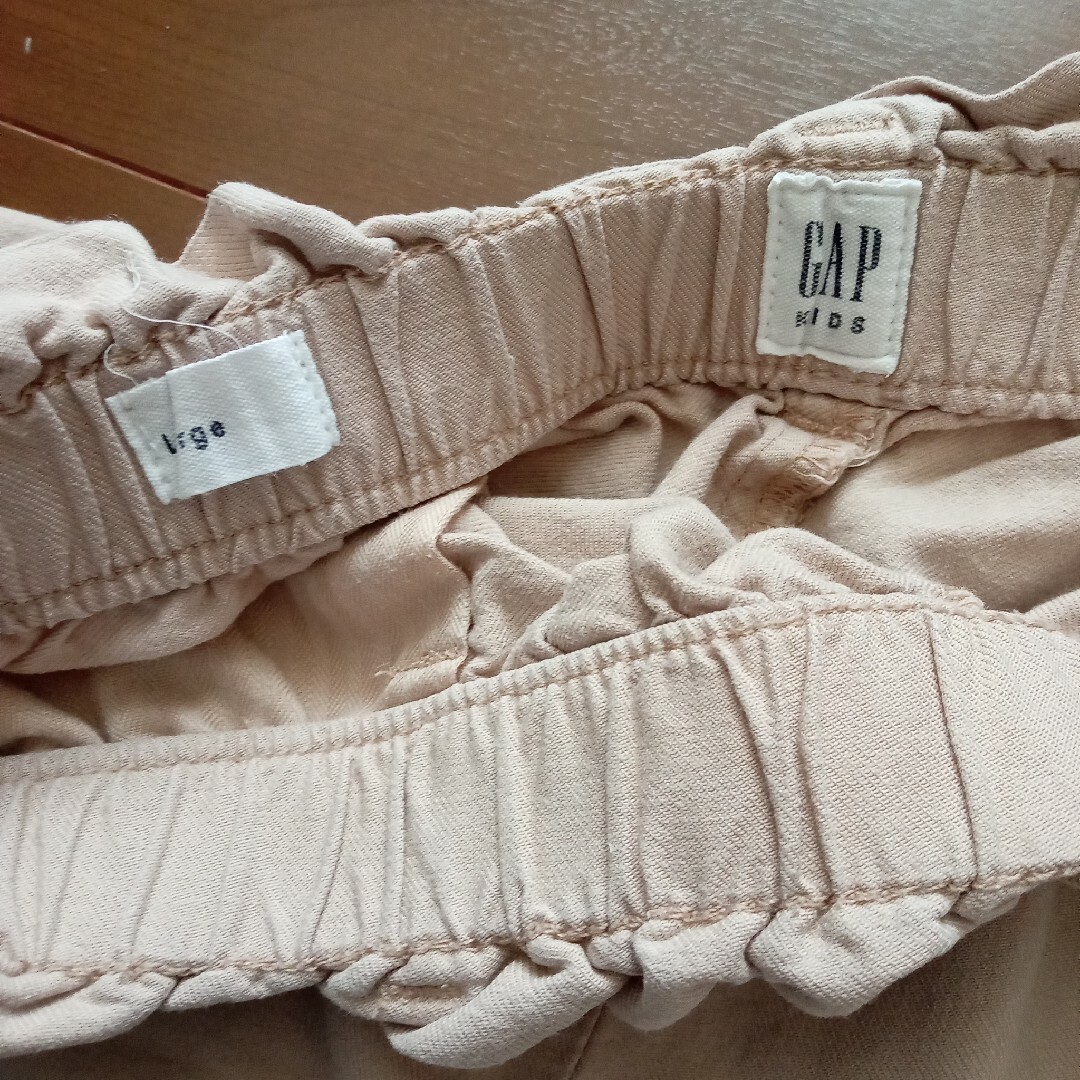 GAP Kids(ギャップキッズ)の【GAP】ベージュパンツ　140 キッズ/ベビー/マタニティのキッズ服女の子用(90cm~)(パンツ/スパッツ)の商品写真