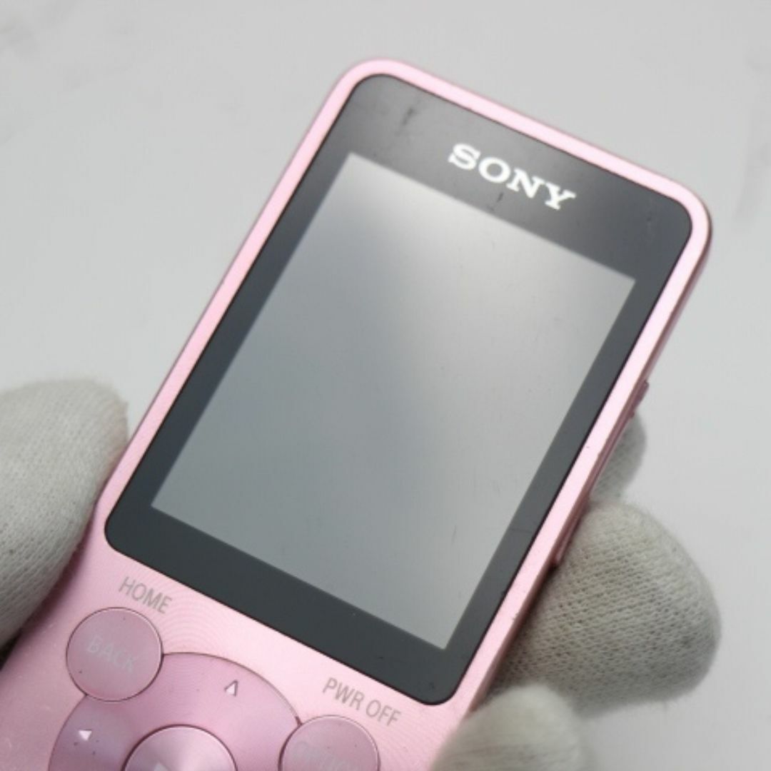 SONY(ソニー)の良品中古 NW-S14 ライトピンク  M888 スマホ/家電/カメラのオーディオ機器(ポータブルプレーヤー)の商品写真