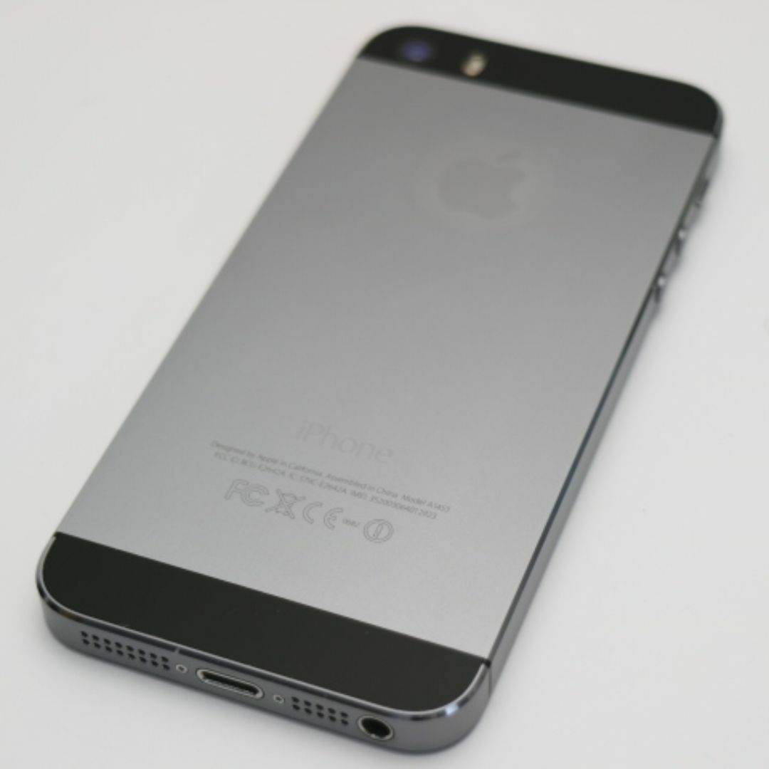 iPhone(アイフォーン)の超美品 DoCoMo iPhone5s 32GB グレー ブラック M888 スマホ/家電/カメラのスマートフォン/携帯電話(スマートフォン本体)の商品写真